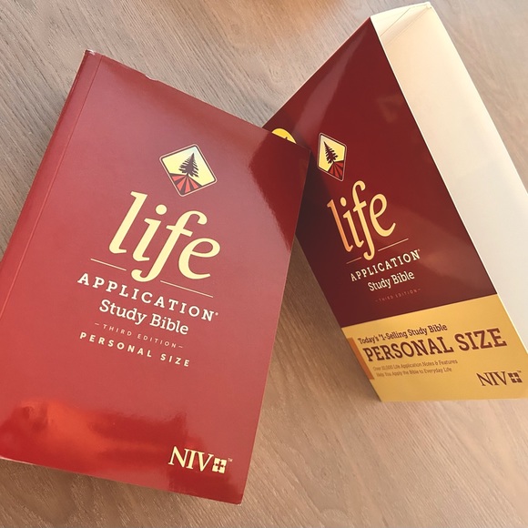 Study Bible✨ - Picture 2 of 4